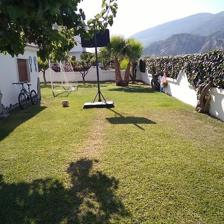 Villa Miriade B&B パエストゥム エクステリア 写真